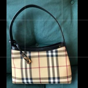 Nova Check Shoulder Bag